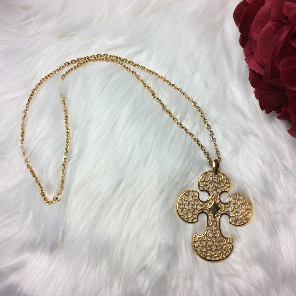 Trifari Lorient Cross Pendant Rope Necklace Chain 55$